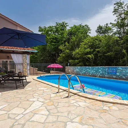 With A Private Swimming Pool, Garden & Bbq