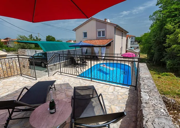 With A Private Swimming Pool, Garden & Bbq