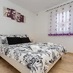 With A Private Swimming Pool, Garden & Bbq Gostinjac